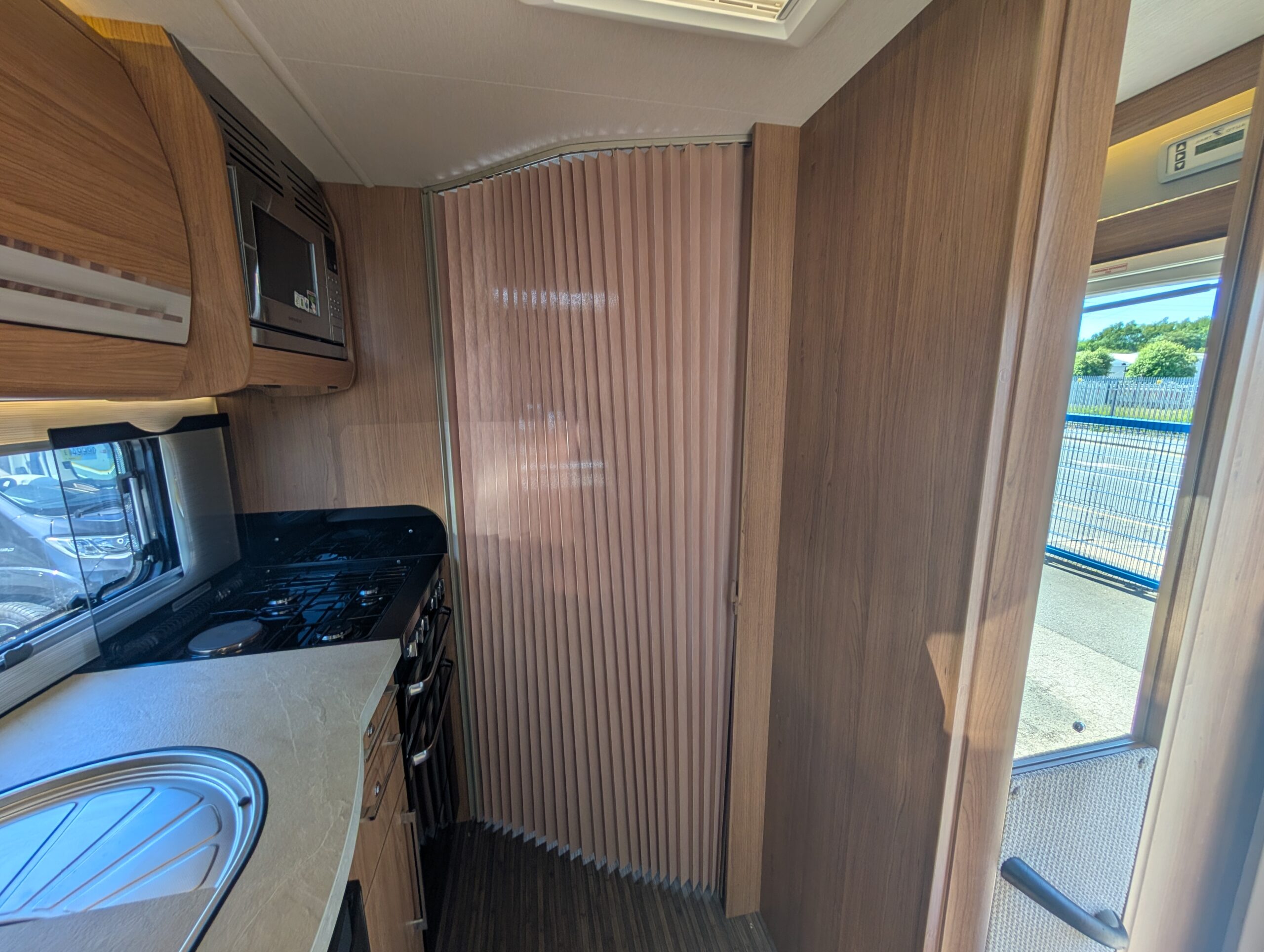 PXL 20260524 113221971