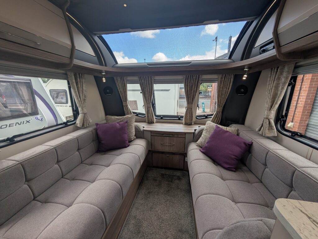 PXL 20260806 102742361